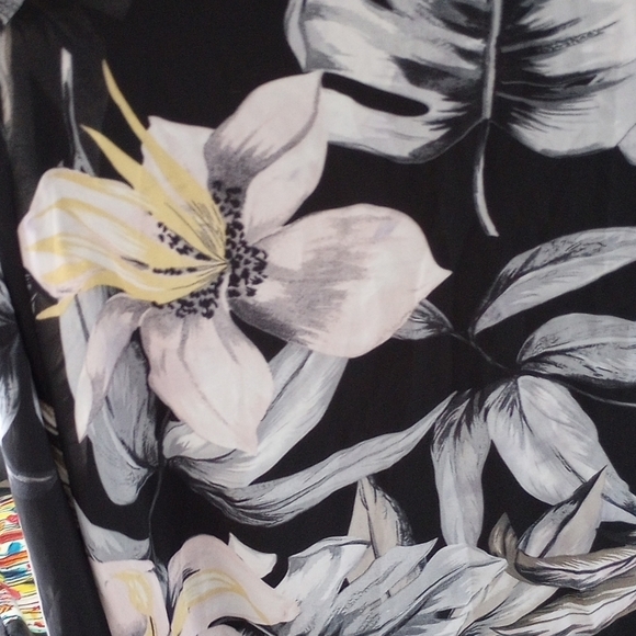 Lulu's Love Abloom Black Floral Print Lace-Up Maxi Dress Size XS - Picture 10 of 13